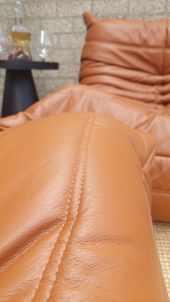 Image 1 of Ligne Roset Togo 3-Sitzer und Hocker