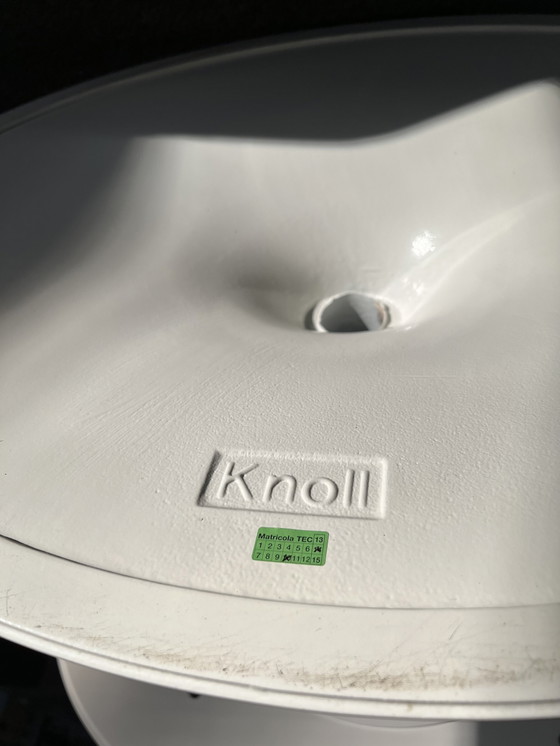 Image 1 of Knoll Saarinen Tulip Esstisch