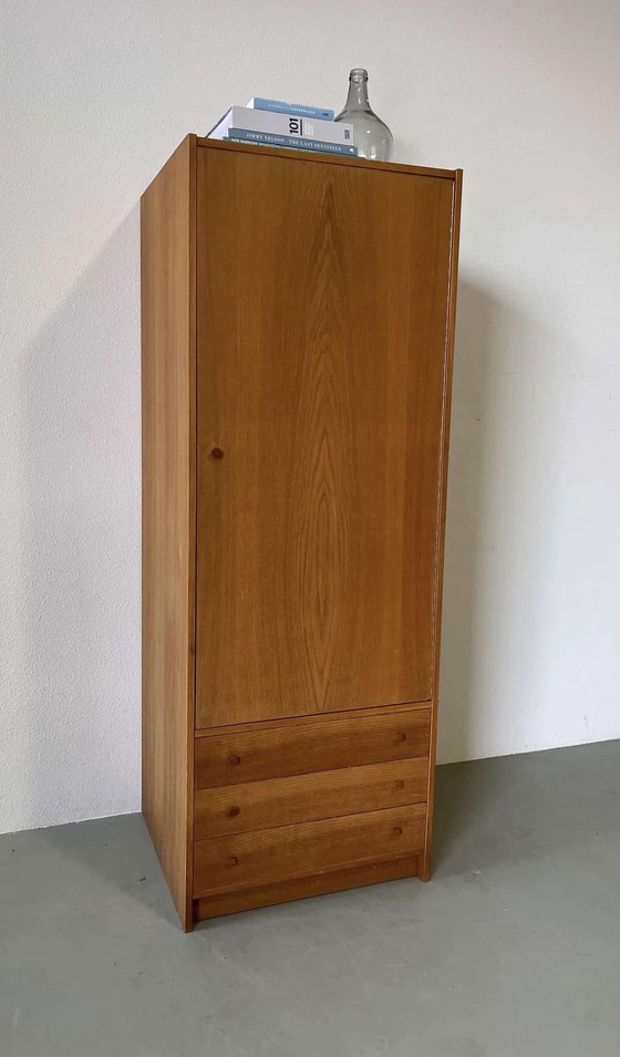 Image 1 of Dänischer Kleiderschrank