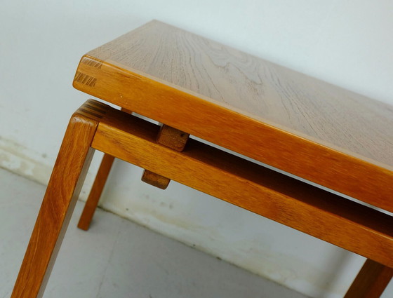 Image 1 of Dänischer moderner Couchtisch, Beistelltisch aus Teakholz, Trioh, hergestellt in Dänemark in den 1970er Jahren