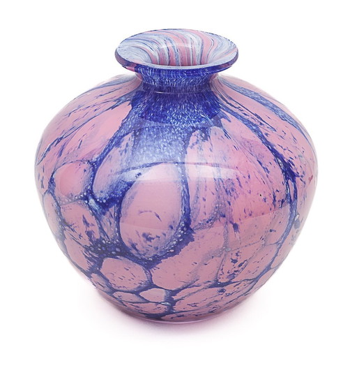 Vase Aus Marmoriertem Glas