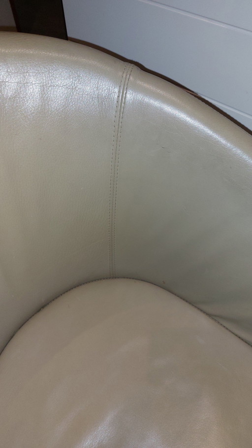 4x Artifort Megan Sessel