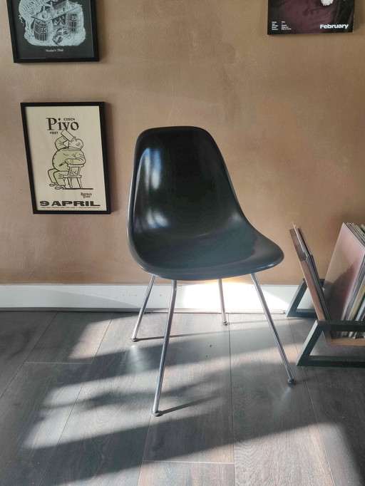 Vitra Ray und Charles Eames DSX - Elefantenfell grau