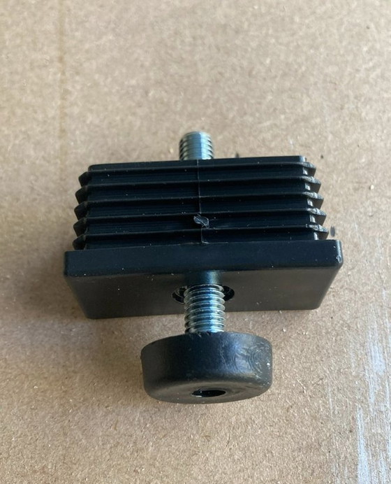 Image 1 of Spectrum TE21 esstisch von Claire Bataille & Paul Ibens