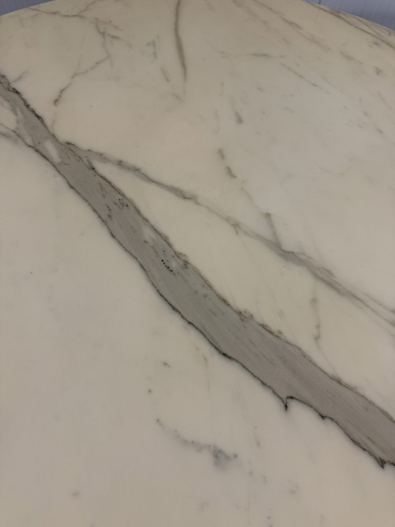 Image 1 of Runder Marmor-Esstisch mit Tulpenfuß 1960'S