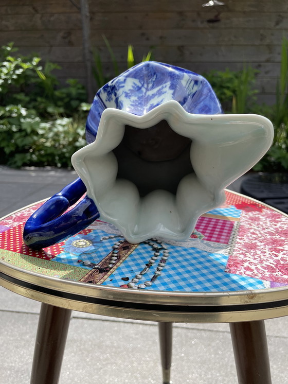 Image 1 of Blaue Vase Victoria Ware