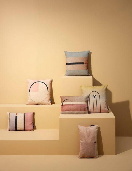 Image 1 of Fest Mae Engelgeer Dash Kissenbezug