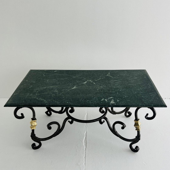 Image 1 of Vintage Couchtisch aus Eisen, Messing und Marmor von Raymond Subes