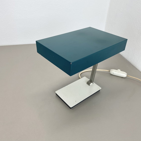 Image 1 of Modernistische grüne kubische Sputnik-Tischleuchte Kaiser Leuchten Leuchten, 1970S Deutschland