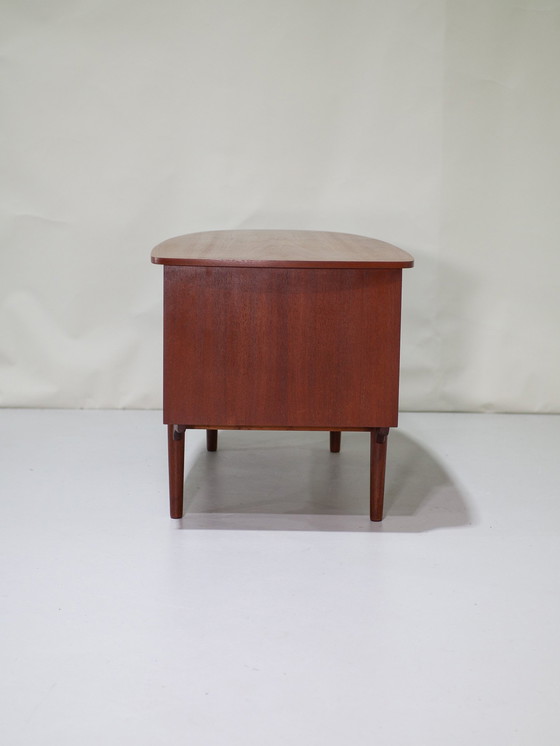 Image 1 of Schreibtisch H.P. Hansen Bullet Teak Danish Vintage