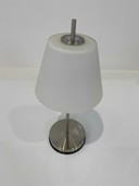 Design-Tischlampe
