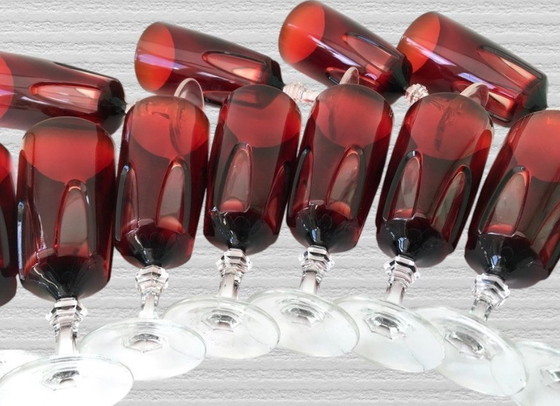 Image 1 of 12 Champagnergläser aus geschliffenem Kristallglas