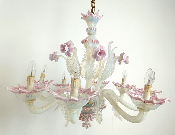 Image 1 of Vintage Kronleuchter aus Glas mit Blumenmuster