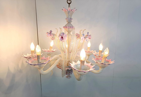 Image 1 of Vintage Kronleuchter aus Glas mit Blumenmuster