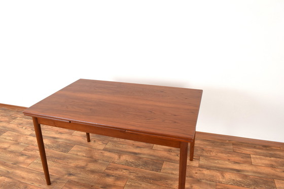 Image 1 of Mid Century Dänischer Teak Ausziehbarer Esstisch, 1960S.