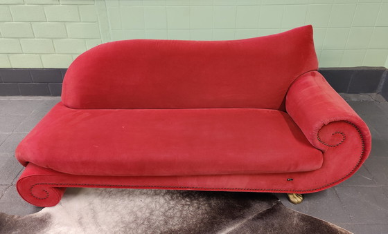 Image 1 of Bretz Gaudi Sofa rot mit Fußhocker