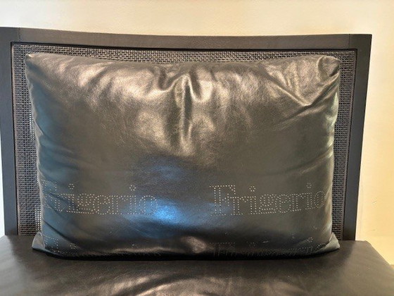 Image 1 of 2 X Frigerio Giulia groß in schwarzem Lackleder