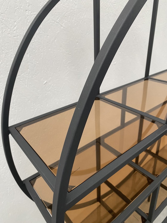 Image 1 of Pols Potten runder Schrank mit Glasetagere