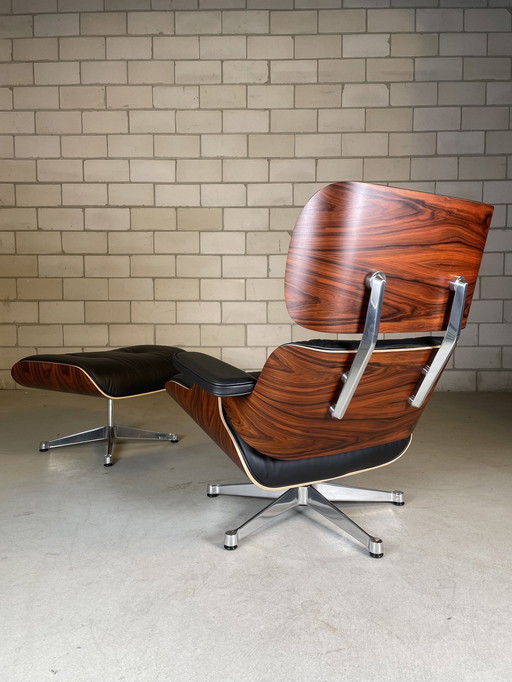 Vitra Eames Lounge Chair + Ottoman Im Ausstellungsraum Zustand