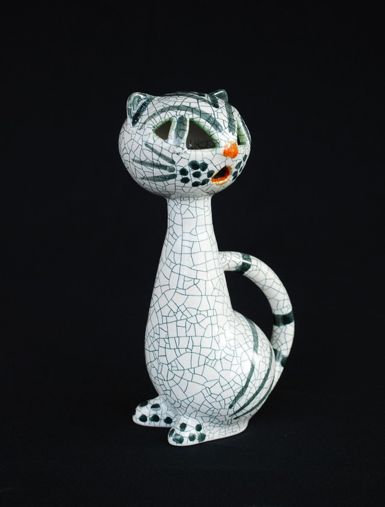 Image 1 of Livia Gorka Sitzende Katze