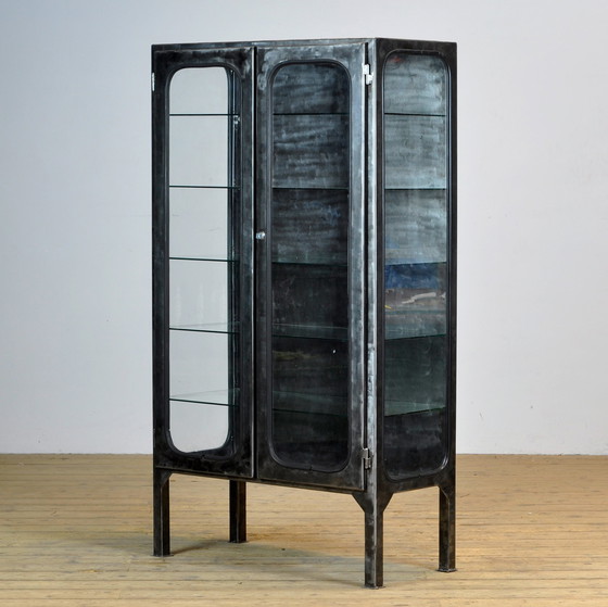 Image 1 of Vintage Arztschrank