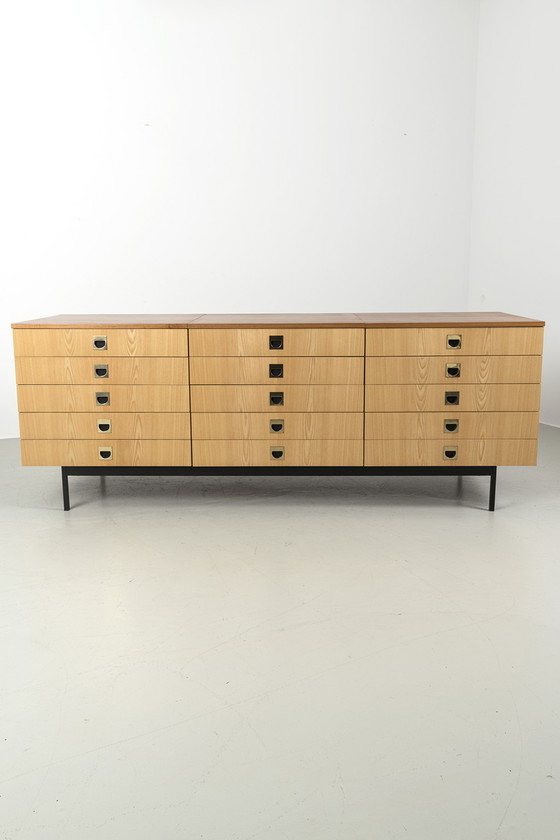 Image 1 of Einzigartiges upgecyceltes Sideboard mit 12 Schubladen