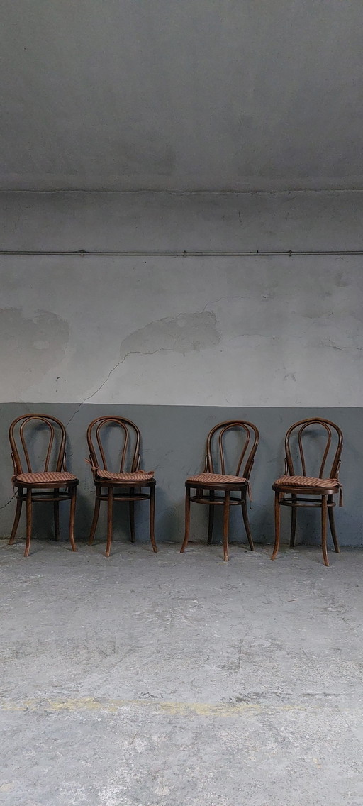 4 x Bistro-Esszimmerstühle aus Bugholz