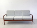 Grete Jalk France & Son Dreisitzer im dänischen Design