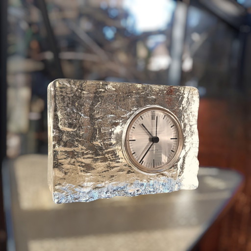 Vintage Eisblock Quarz-Tischuhr 12X17X5Cm, unmarkiert
