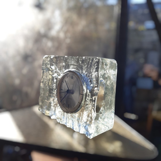 Image 1 of Vintage Eisblock Quarz-Tischuhr 12X17X5Cm, unmarkiert