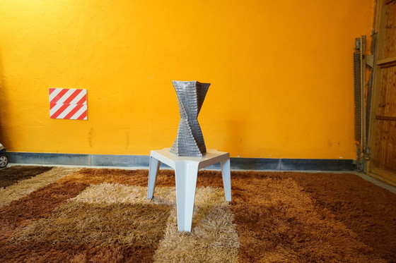 Image 1 of Skulpturale Vintage Bodenvase aus Massivem Aluminium, Deutschland, 1960er 