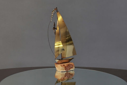 DeMott-Skulptur Segelboot