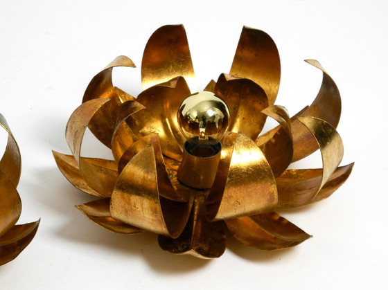 Image 1 of Pair of Beautiful 70'S vergoldeten floralen Wand-oder Deckenleuchte mit großen Blättern in Regency Design