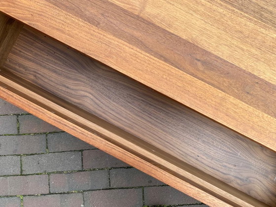 Image 1 of Moderner Couchtisch