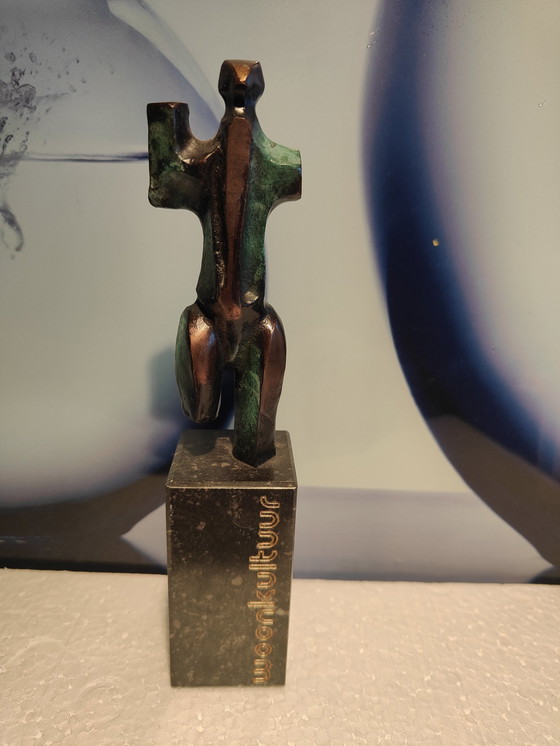 Image 1 of Bronzeskulptur Jo Ramakers auf Granit für Wohnkunst