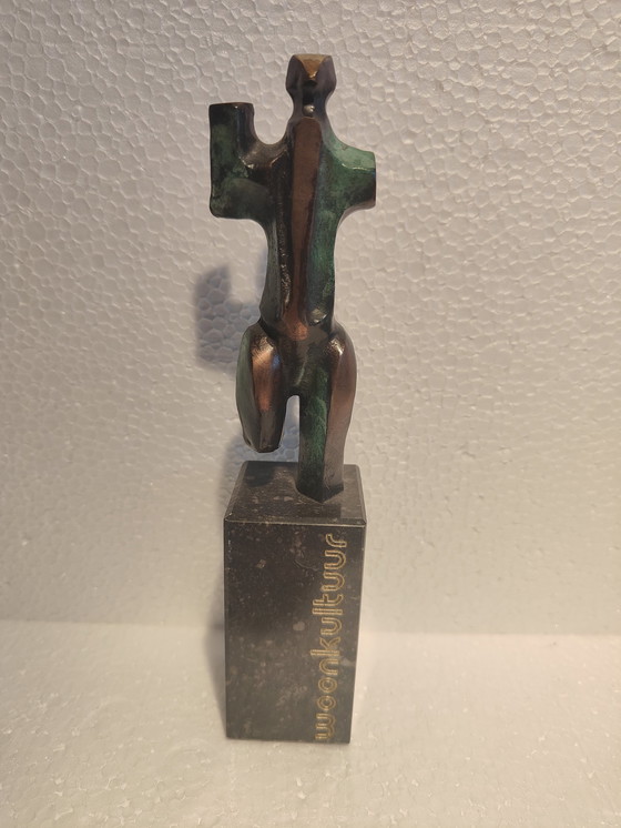 Image 1 of Bronzeskulptur Jo Ramakers auf Granit für Wohnkunst