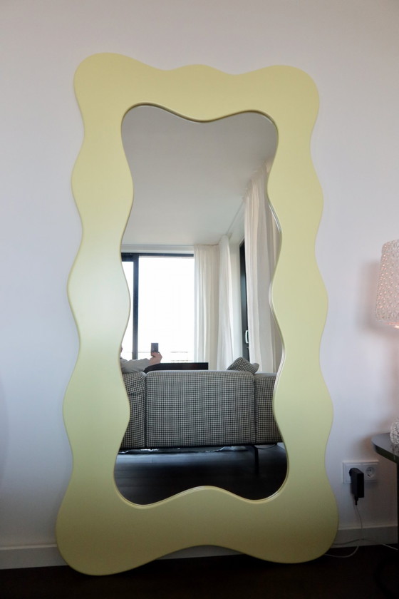 Image 1 of Gewellter Spiegel - MEAUI. STUDIO