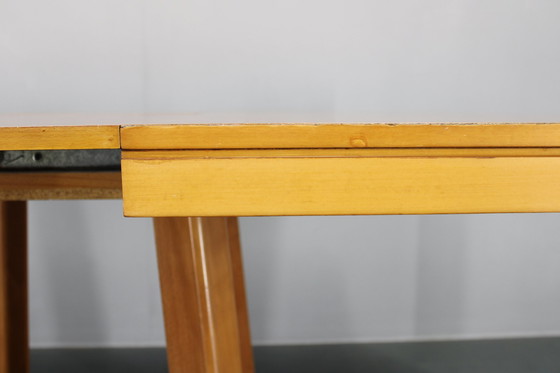 Image 1 of 1970S Italienisch ausziehbarer Esstisch in Ahorn Finish
