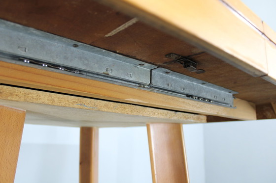 Image 1 of 1970S Italienisch ausziehbarer Esstisch in Ahorn Finish