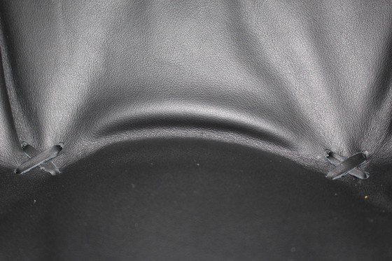 Image 1 of DS231 James Bond Drehstuhl mit hoher Rückenlehne und passender Ottomane von de Sede Schweiz