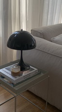 Louis Poulsen Panthella Mini Tischleuchte Schwarz
