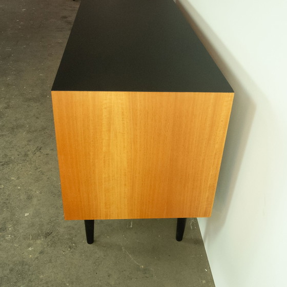 Image 1 of Sideboard, Nussbaum Mit Schwarzer Resopalplatte, 1960Er Jahre