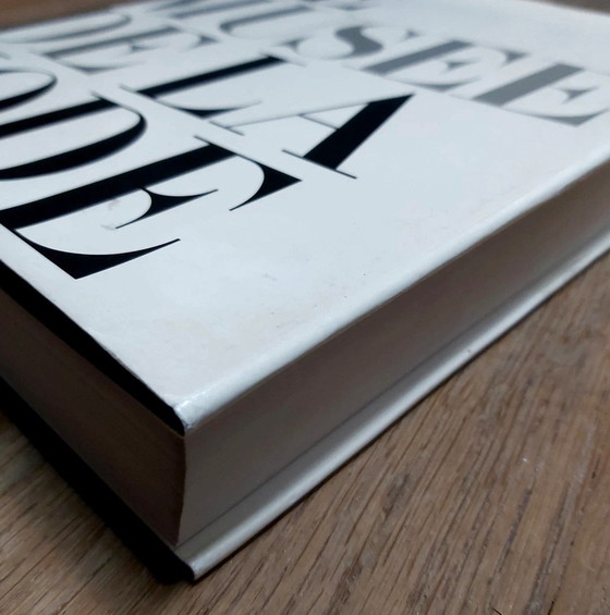 Image 1 of Buch Museum der Mode