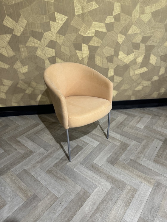 Image 1 of 3x Artifort Megan Stuhl