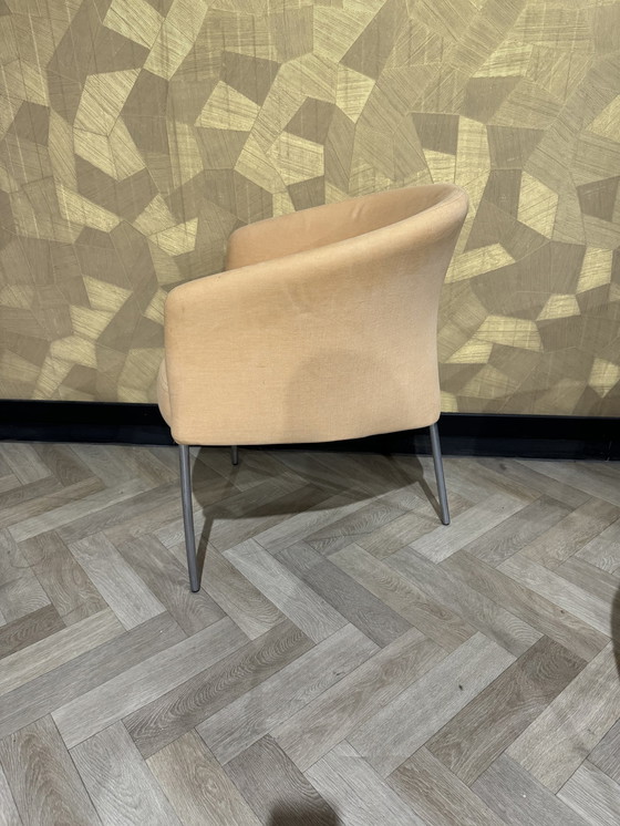 Image 1 of 3x Artifort Megan Stuhl