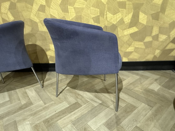 Image 1 of 3x Artifort Megan Stuhl