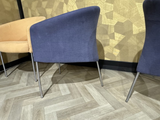 Image 1 of 3x Artifort Megan Stuhl