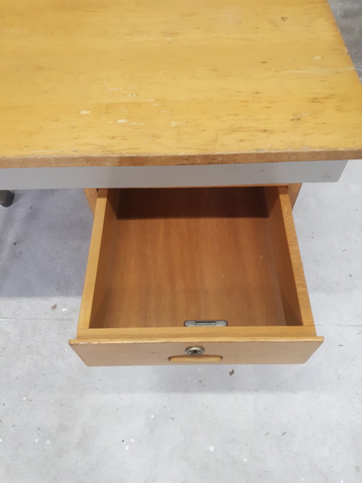 Vintage Schreibtisch