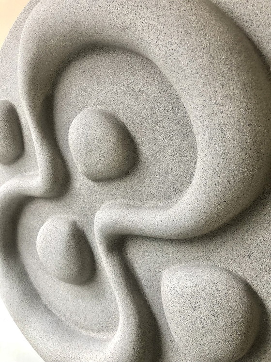 Image 1 of Studio Nuna | Runde Holzstruktur Artwork taupe | Durchmesser 60cm