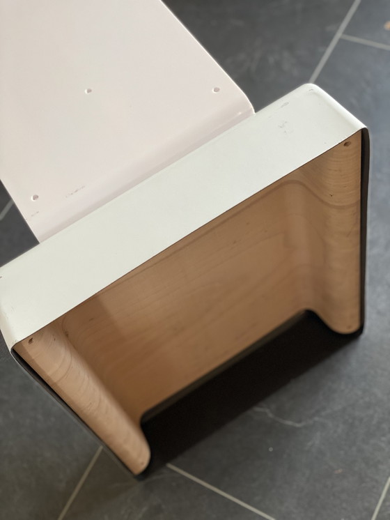 Image 1 of Space Age L'Oreal Ausstellungsständer